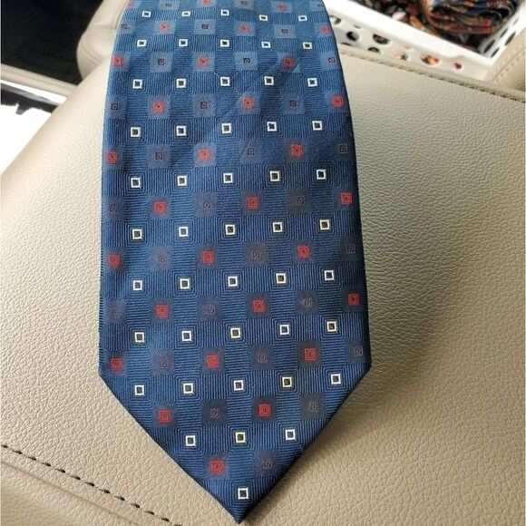 Byron navy blue 100% silk tie - Picture 7 of 8